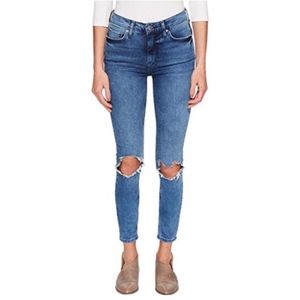 FREE PEOPLE High Rise Busted Knee Skinny Size 24